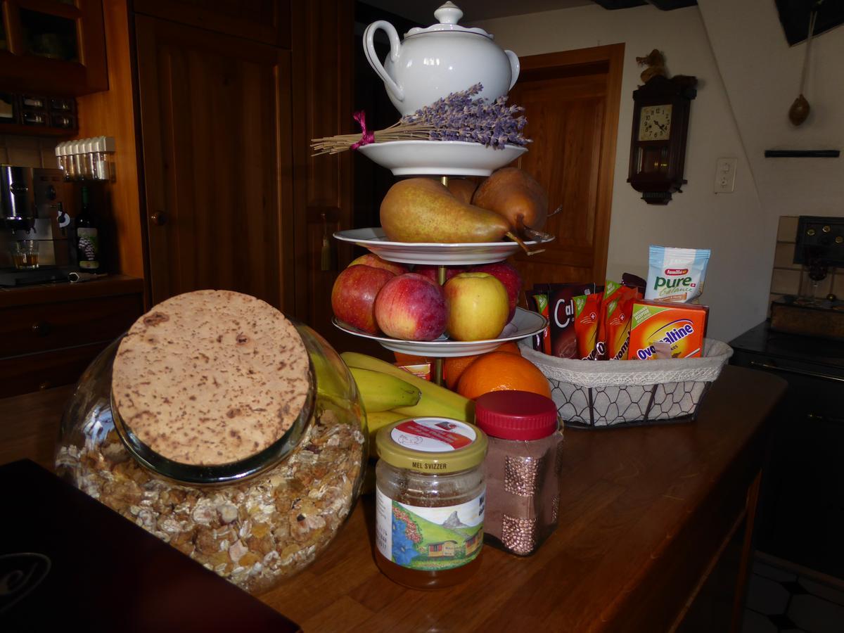 Bed & Breakfast Im Chellhof Benken  Buitenkant foto
