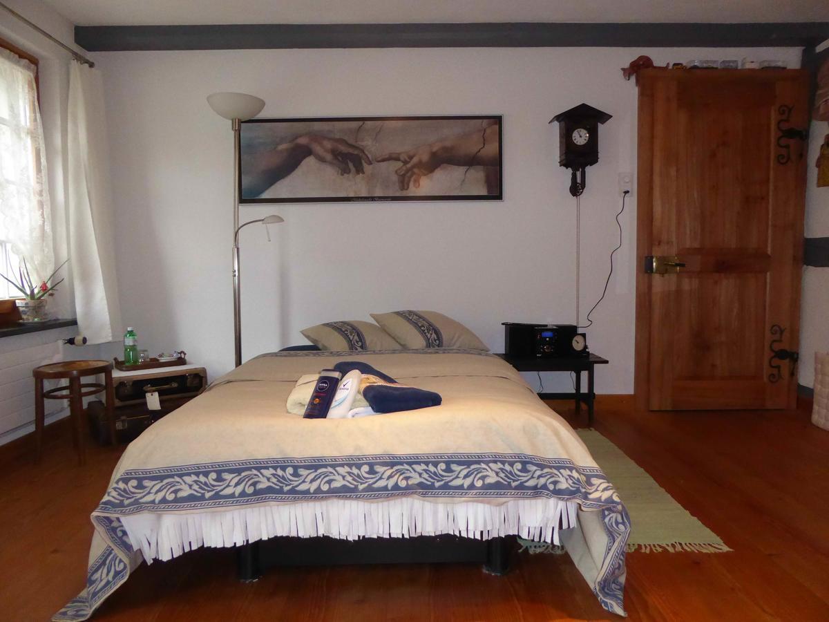 Bed & Breakfast Im Chellhof Benken  Buitenkant foto